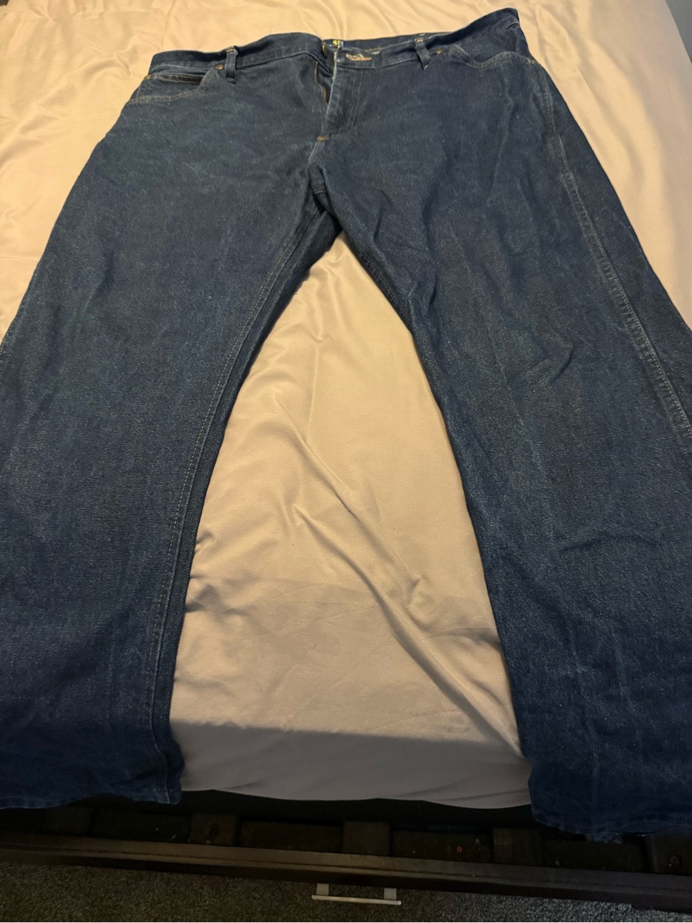 Wrangler Men's Relaxed Fit Blue Jeans